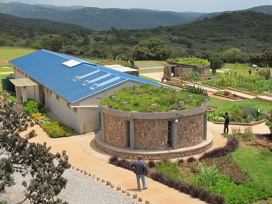 Vele Secondary School